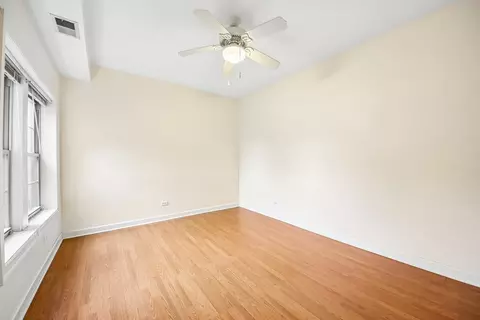 Bedroom - 841 E 52nd St #3, Chicago, IL 60615 photo 9 of 13