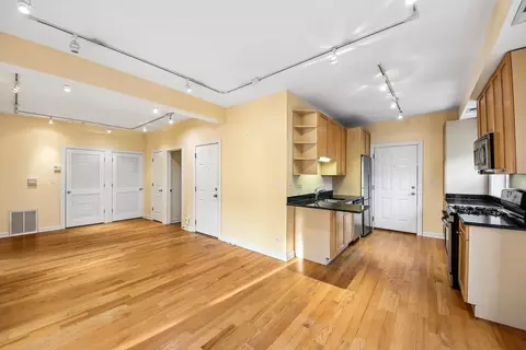 Living - 841 E 52nd St #3, Chicago, IL 60615 photo 5 of 5