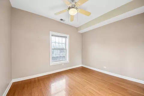 Bedroom - 841 E 52nd St #3, Chicago, IL 60615 photo 1 of 13