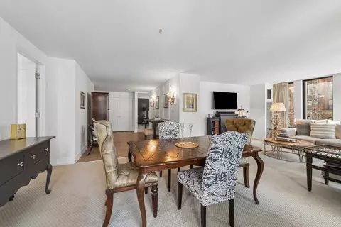 Dining - 200 E Delaware Pl #4F, Chicago, IL 60611 photo 2 of 2