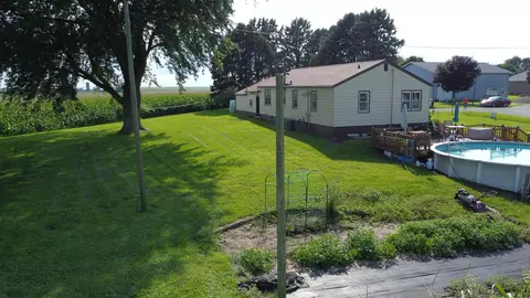 Exterior - 1143 Oak St, Eldena, IL 61324 photo 2 of 7