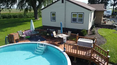 Exterior - 1143 Oak St, Eldena, IL 61324 photo 4 of 7