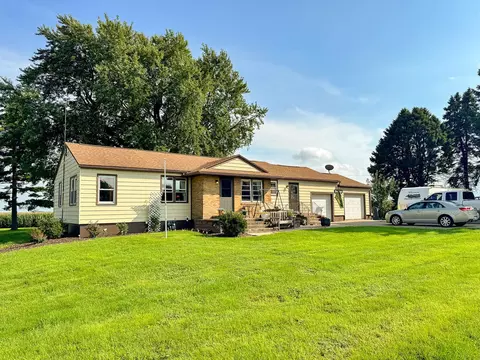Exterior - 1143 Oak St, Eldena, IL 61324 photo 3 of 7