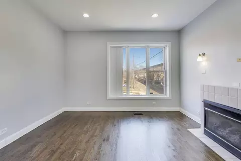 Living - 313 E 60th St #1, Chicago, IL 60637 photo 2 of 9
