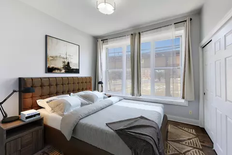 Bedroom - 313 E 60th St #1, Chicago, IL 60637 photo 1 of 13