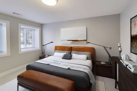 Bedroom - 313 E 60th St #1, Chicago, IL 60637 photo 7 of 13