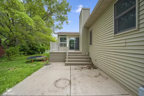 Exterior - 246 Teal Ln, Braidwood, IL 60408 photo 6 of 6