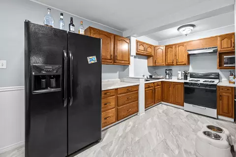 Kitchen - 515 8th St, Silvis, IL 61282 photo 1 of 3