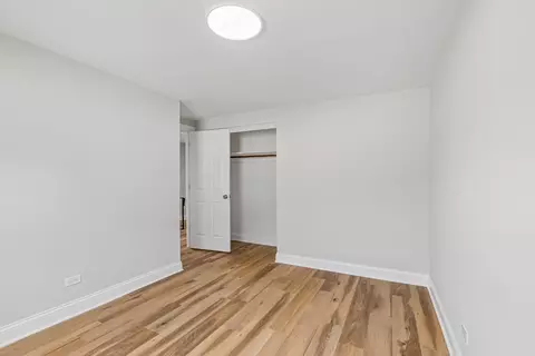 Bedroom - 852 Colonial Dr #E, Wheeling, IL 60090 photo 3 of 5