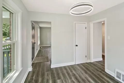 Entry Way - 9516 Jackson Ave, Brookfield, IL 60513 photo 1 of 1