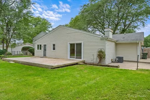 Exterior - 132 Scott Dr, East Dundee, IL 60118 photo 3 of 10