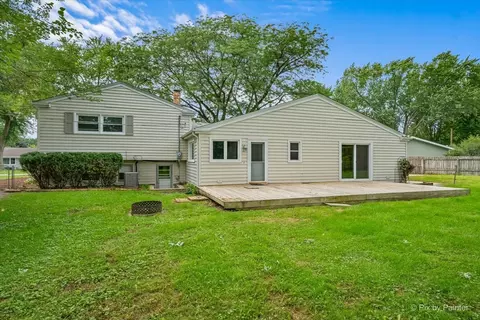 Exterior - 132 Scott Dr, East Dundee, IL 60118 photo 2 of 10