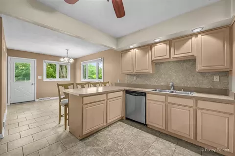 Kitchen - 132 Scott Dr, East Dundee, IL 60118 photo 2 of 2