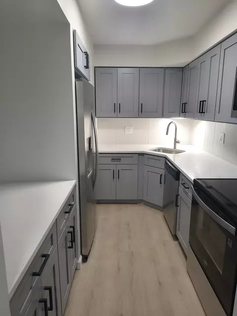 Kitchen - Undisclosed, Mount Prospect, IL 60056 photo 3 of 4