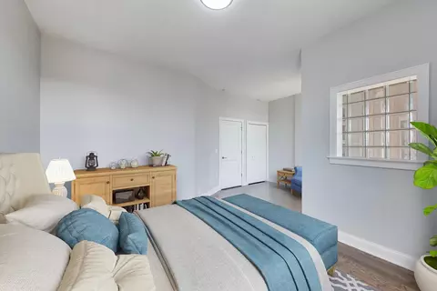 Bedroom - 313 E 60th St #4, Chicago, IL 60637 photo 7 of 14