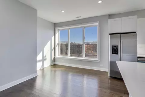Living - 313 E 60th St #4, Chicago, IL 60637 photo 8 of 8