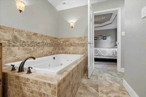 Bath - 7919 E 1425 North Rd N, Bloomington, IL 61705 photo 2 of 3