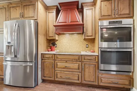 Kitchen - 7919 E 1425 North Rd N, Bloomington, IL 61705 photo 4 of 6