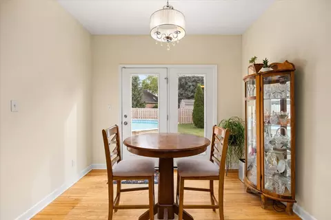 Entry Way - 1716 Kingtree Dr, Morris, IL 60450 photo 4 of 5