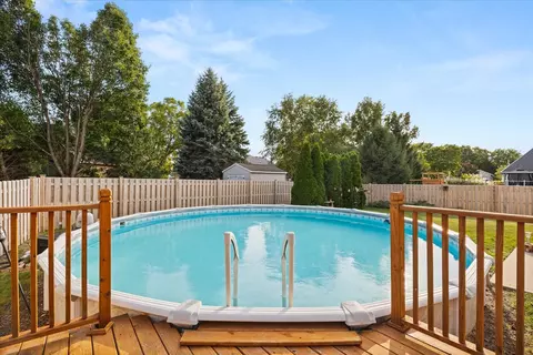 Exterior - 1716 Kingtree Dr, Morris, IL 60450 photo 7 of 10