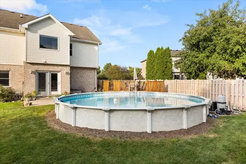 Exterior - 1716 Kingtree Dr, Morris, IL 60450 photo 8 of 10