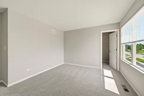 Bedroom - 322 Longview Dr, Elgin, IL 60124 photo 6 of 6