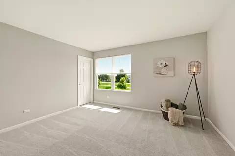 Bedroom - 322 Longview Dr, Elgin, IL 60124 photo 5 of 6