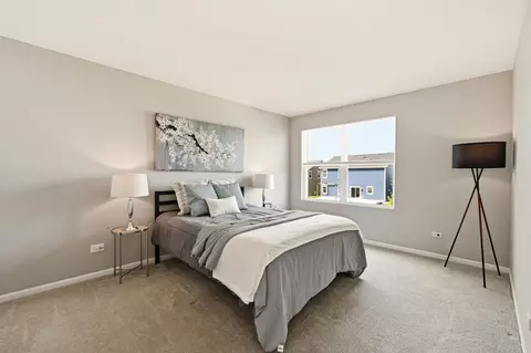 Bedroom - 322 Longview Dr, Elgin, IL 60124 photo 3 of 6
