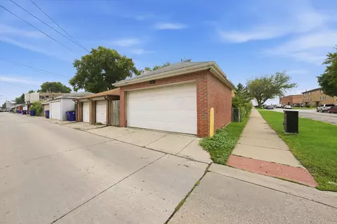 1303 S 51st Ct, Cicero, IL 60804