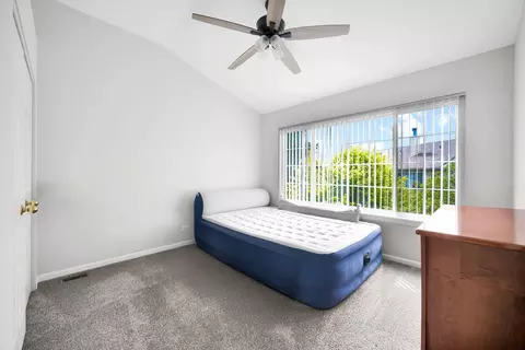 Bedroom - 2451 Stonegate Rd, Algonquin, IL 60102 photo 3 of 3