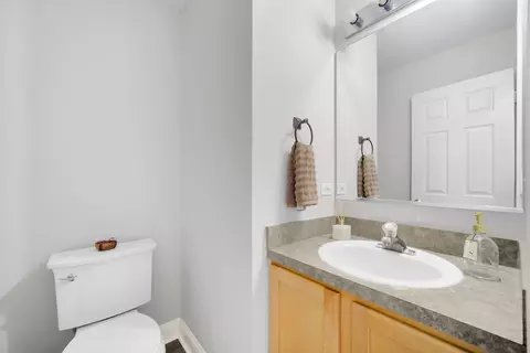 Bath - 2451 Stonegate Rd, Algonquin, IL 60102 photo 1 of 3