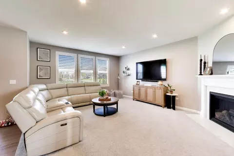Living - 4291 Wanderlust Dr, Algonquin, IL 60102 photo 1 of 5