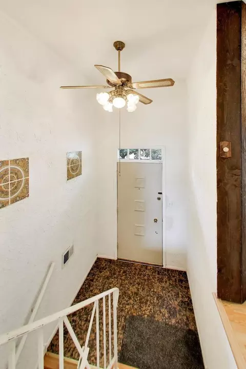 Entry Way - 41 Redwood Trl, Wheeling, IL 60090 photo 2 of 2