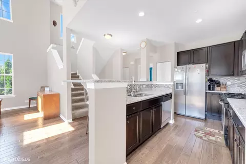 Kitchen - 1951 Potomac Ct, Wheeling, IL 60090 photo 2 of 3