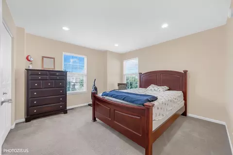 Bedroom - 1951 Potomac Ct, Wheeling, IL 60090 photo 4 of 5