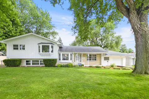 4915 Spring Rd, Oak Lawn, IL 60453