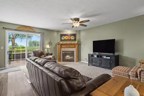 Living - 4 Everett Ct, Bloomington, IL 61705 photo 1 of 2