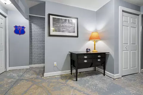 Entry Way - 4 Everett Ct, Bloomington, IL 61705 photo 4 of 4