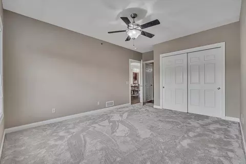 Bedroom - 4412 River Dr #402, Moline, IL 61265 photo 10 of 11