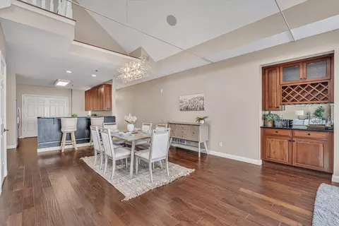 Dining - 4412 River Dr #402, Moline, IL 61265 photo 1 of 4