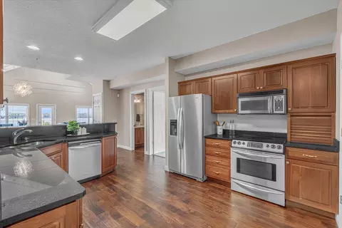 Kitchen - 4412 River Dr #402, Moline, IL 61265 photo 1 of 7
