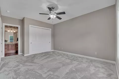 Bedroom - 4412 River Dr #402, Moline, IL 61265 photo 8 of 11