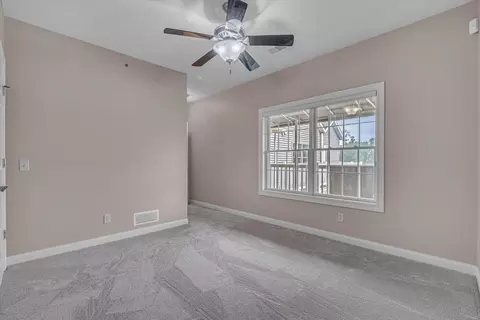 Bedroom - 4412 River Dr #402, Moline, IL 61265 photo 6 of 11