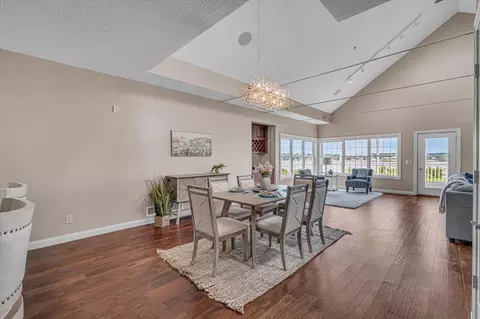 Dining - 4412 River Dr #402, Moline, IL 61265 photo 4 of 4