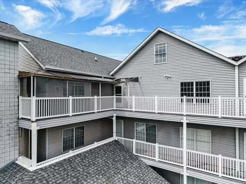 Exterior - 4412 River Dr #402, Moline, IL 61265 photo 6 of 6