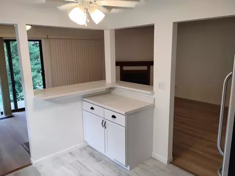 Kitchen - 218 Brookside Ln #B, Willowbrook, IL 60527 photo 3 of 3
