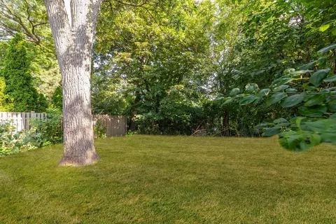 Exterior - 2516 Red Oak Trl, Crest Hill, IL 60403 photo 3 of 3