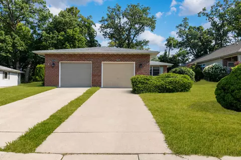 Exterior - 2516 Red Oak Trl, Crest Hill, IL 60403 photo 1 of 3