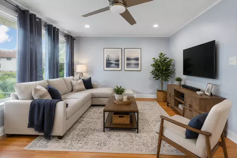 Living - 1402 E 76th St, Chicago, IL 60619 photo 1 of 5