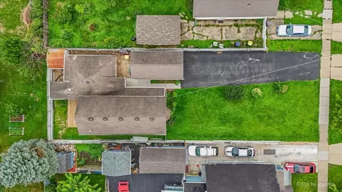 View/Area - 122 S Edison Ave, Elgin, IL 60123 photo 10 of 11